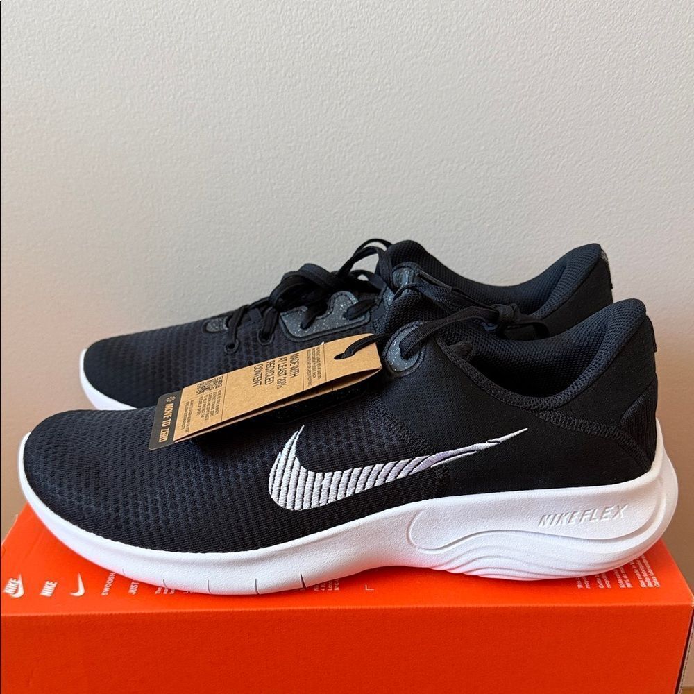 Nike Flex Experience Run 11 Black White DD93284-001 Men’s Size 11.5